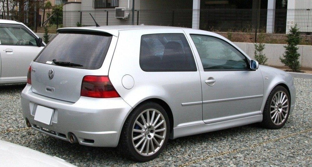 Bočni pragovi GOLF 4 3 VRATA < R32 IZGLED >