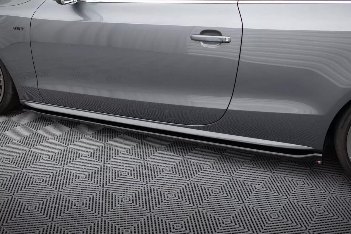 Side sill r approach for V.2 for Audi S5 / A5 S-Line Coupe 8T black high gloss