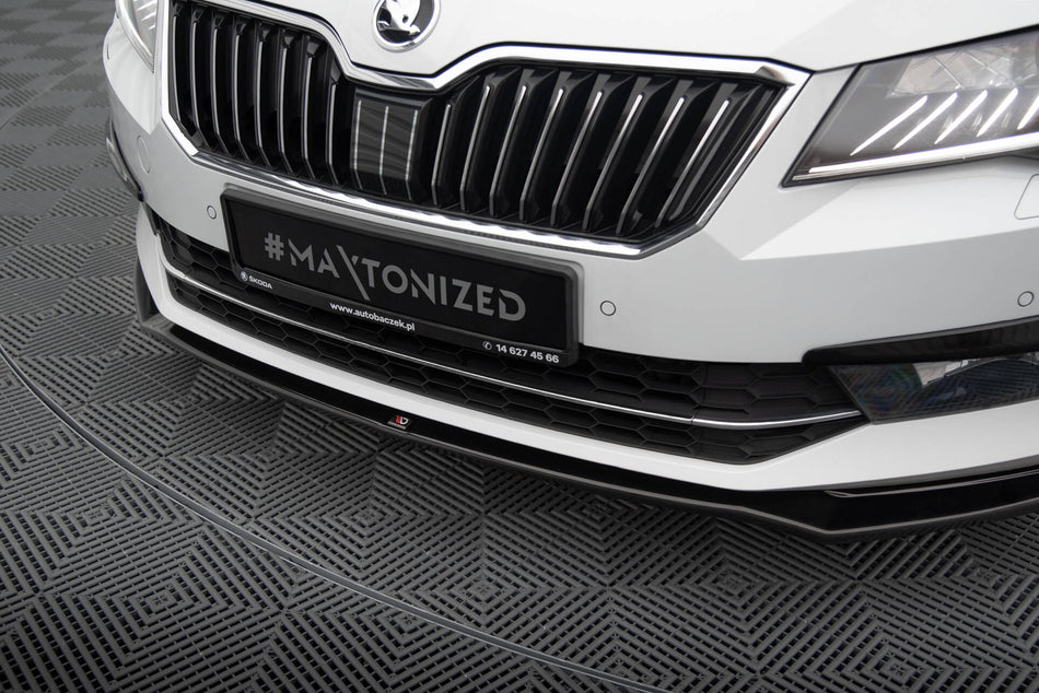 Prednji difuzor V.2 Škoda Superb Mk3