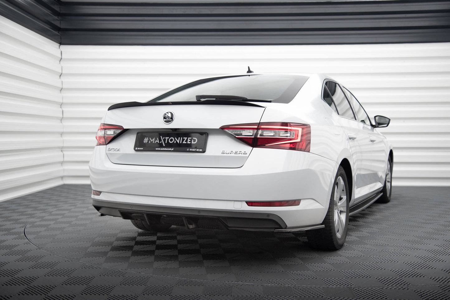 Stražnja pregača Škoda Superb Mk3
