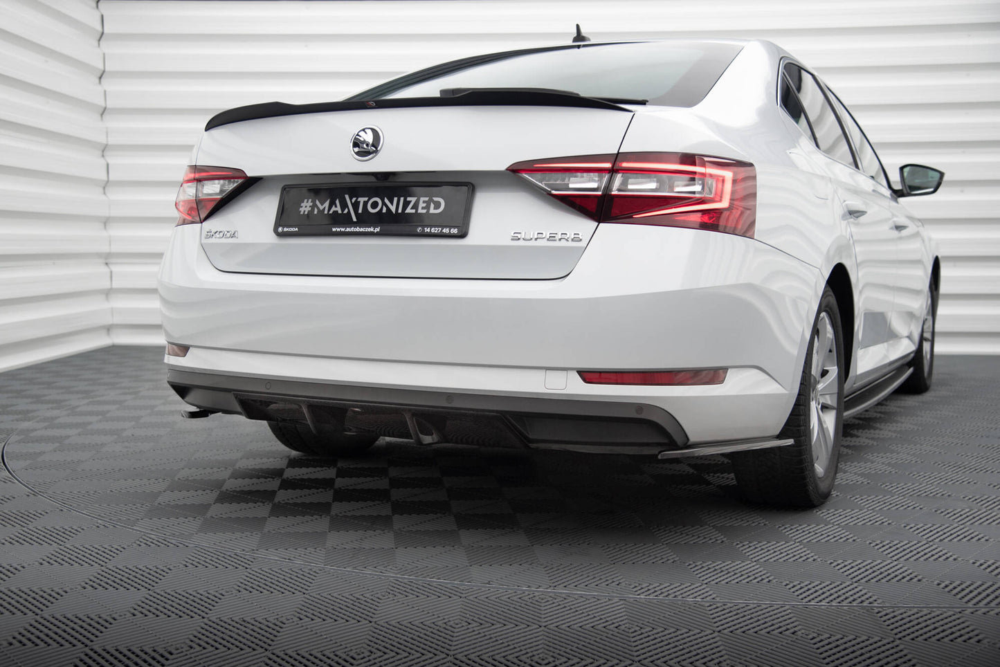 Stražnja pregača Škoda Superb Mk3
