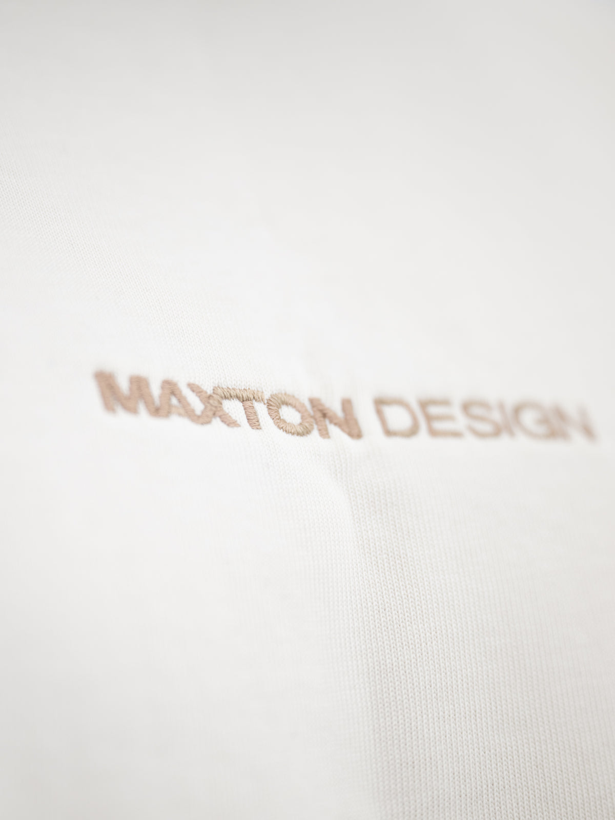 Beige T-Shirt Maxton Design