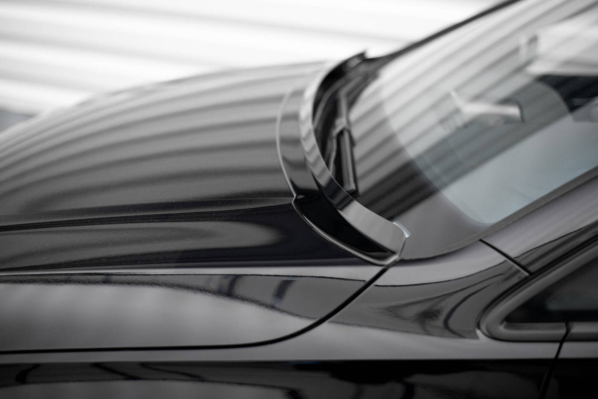Bonnet extension suitable for Volkswagen Golf Mk8