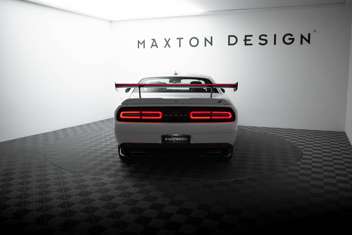 Carbon Spoiler + LED suitable for Dodge Challenger Mk3