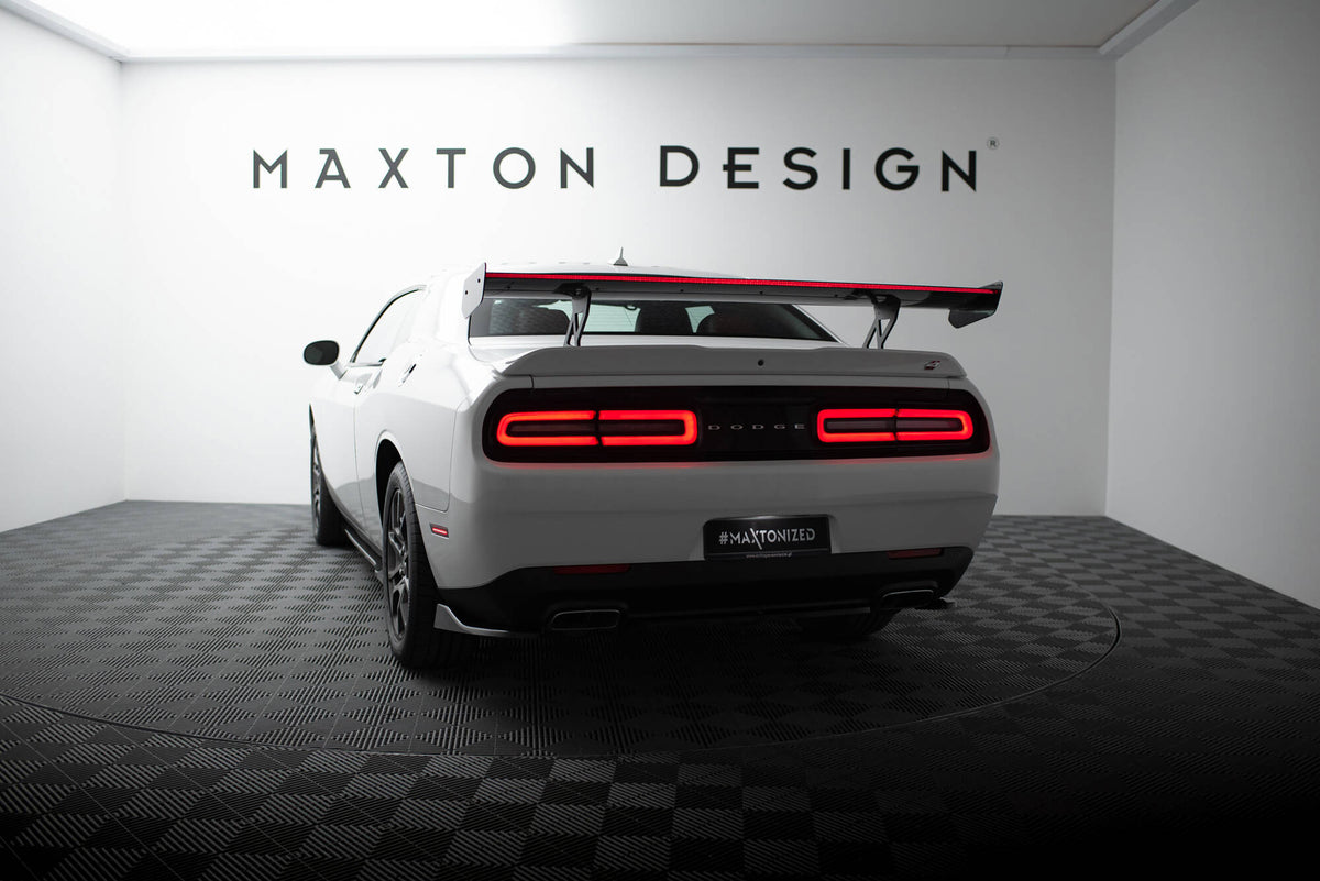 Carbon Spoiler + LED suitable for Dodge Challenger Mk3