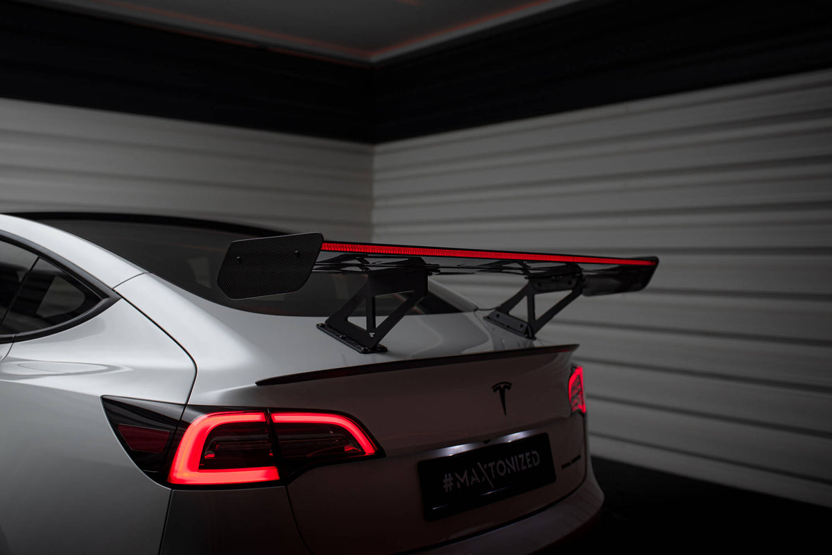 Carbon Spoiler + LED suitable for Tesla Model 3