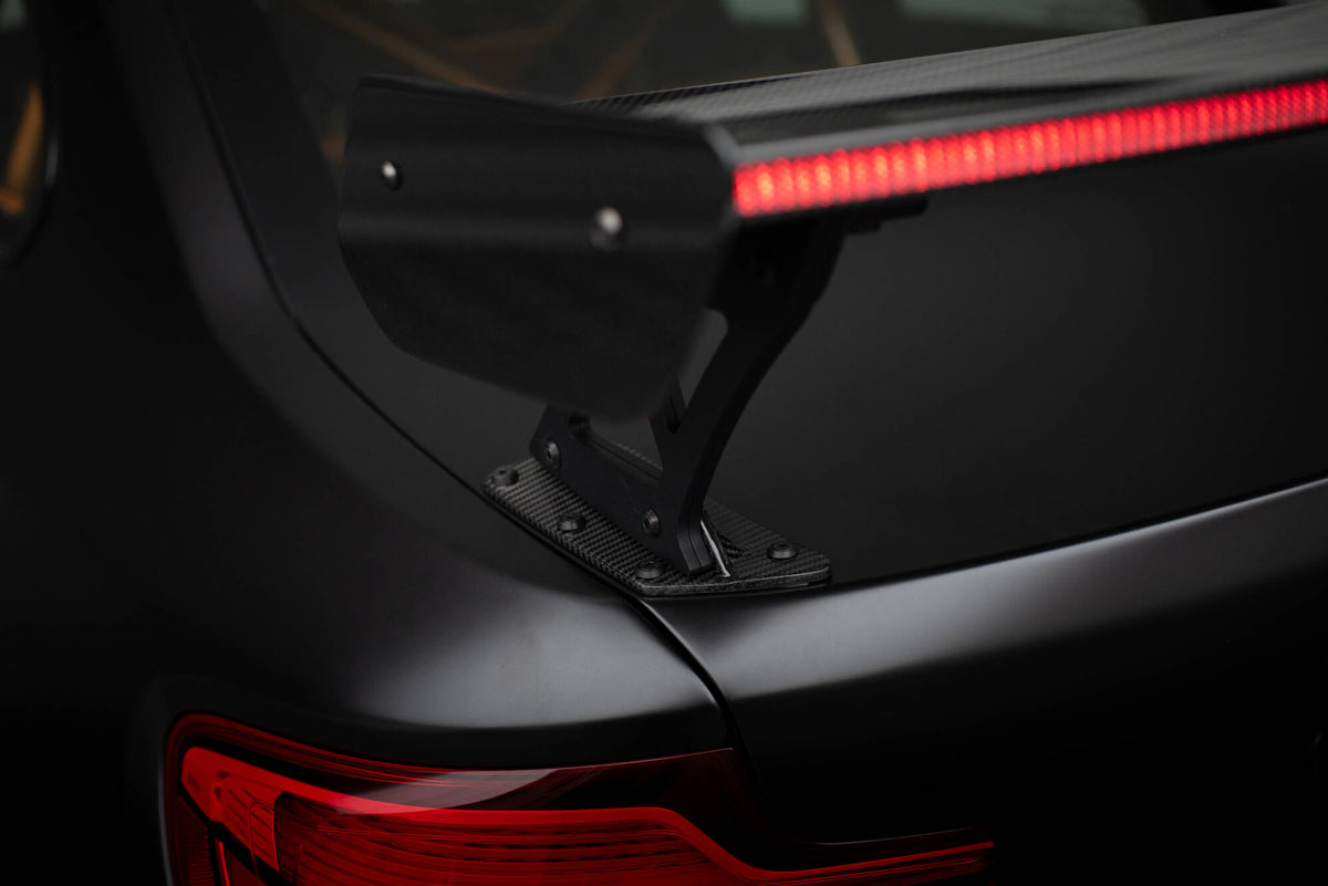 Carbon Spoiler With External Brackets Uprights + LED suitable for BMW M2 F87 / 2 / 2 M-Pack F22