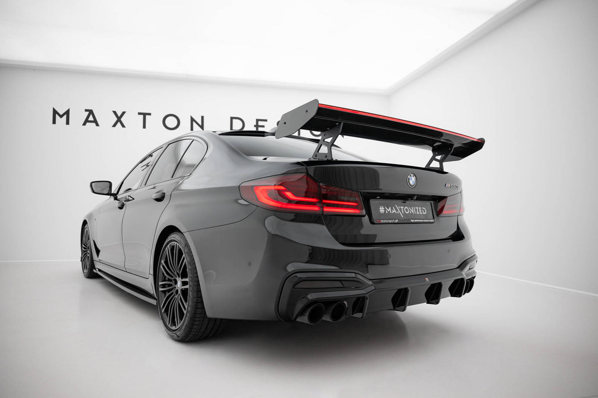 Carbon Spoiler With Internal Brackets Uprights + LED suitable for BMW 5 / M5 Sedan G30 / F90