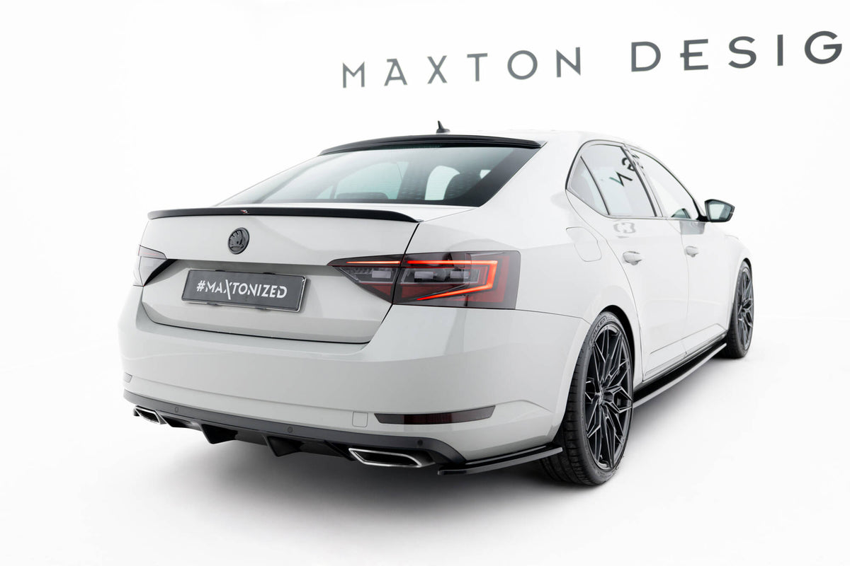 Extension Of The Rear Window suitable for Skoda Superb Liftback Mk3 / Mk3 Facelift