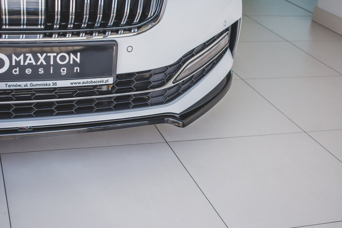 Front Splitter V.1 suitable for Skoda Superb Liftback / Combi Mk3 Facelift