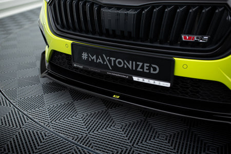 Front Splitter V.2 suitable for Skoda Octavia RS Mk4