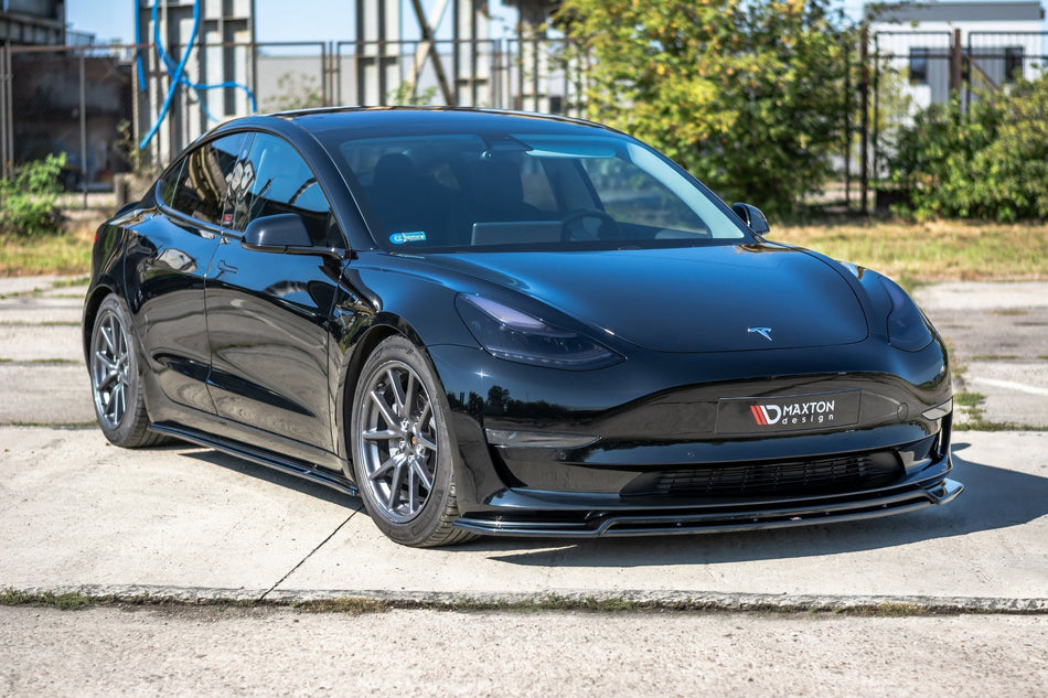 Front Splitter V.2 suitable for Tesla Model 3