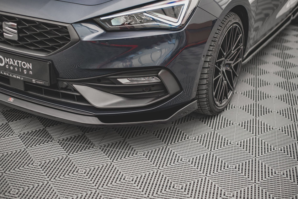 Front Splitter V.3 suitable for Seat Leon FR Mk4