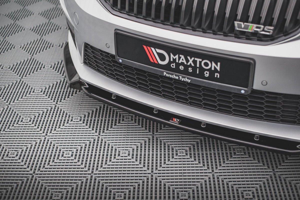 Front Splitter V.3 suitable for Skoda Octavia RS Mk3