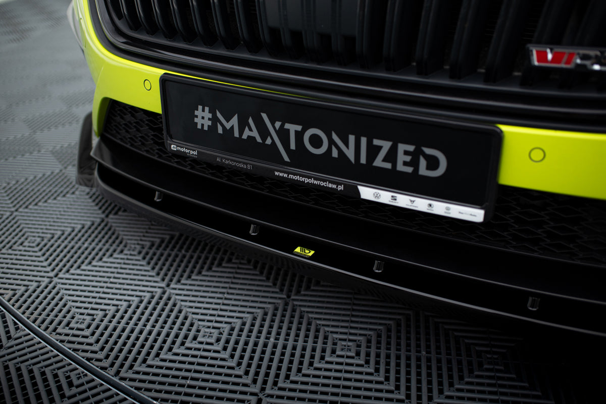 Front Splitter V.3 suitable for Skoda Octavia RS Mk4