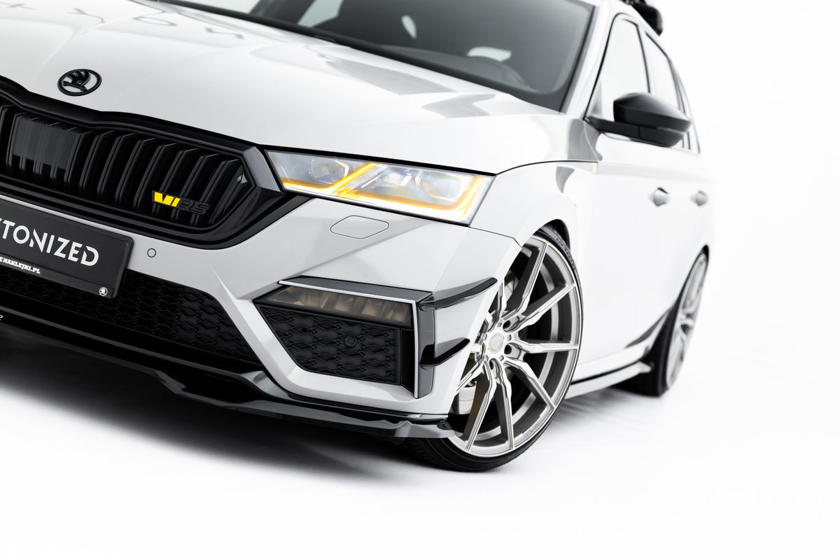 Front Splitter V.4 suitable for Skoda Octavia RS Mk4