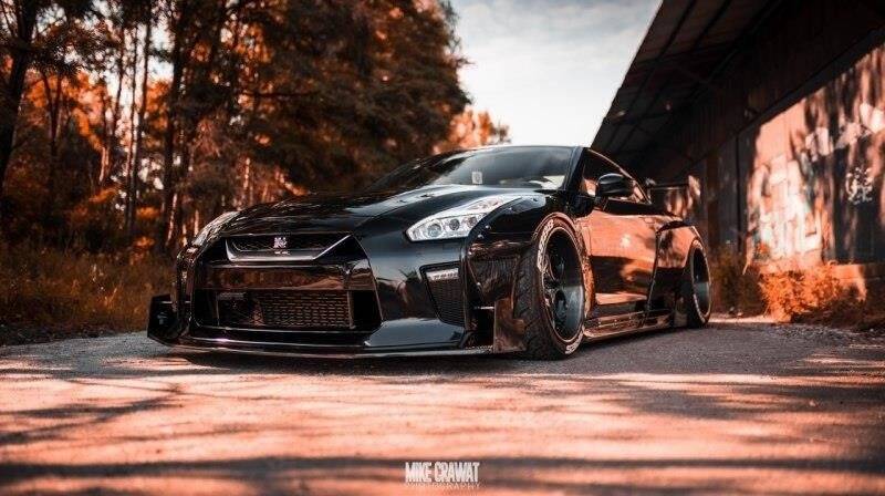 Front Splitter suitable for Nissan GTR