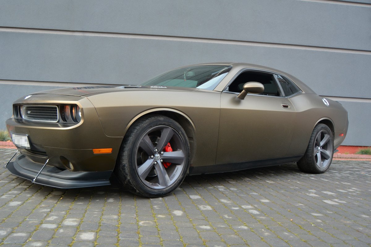HYBRID FRONT SPLITTER V.1 suitable for Dodge CHALLENGER MK3. PHASE-I SRT8 COUPE