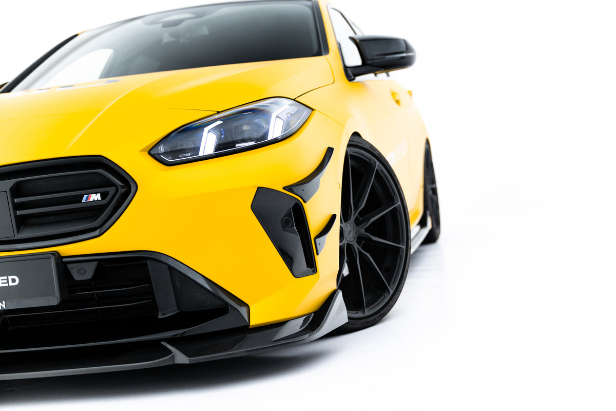 Prepreg Carbon Fiber Front Splitter suitable for BMW M135i / 1 M-Pack F70