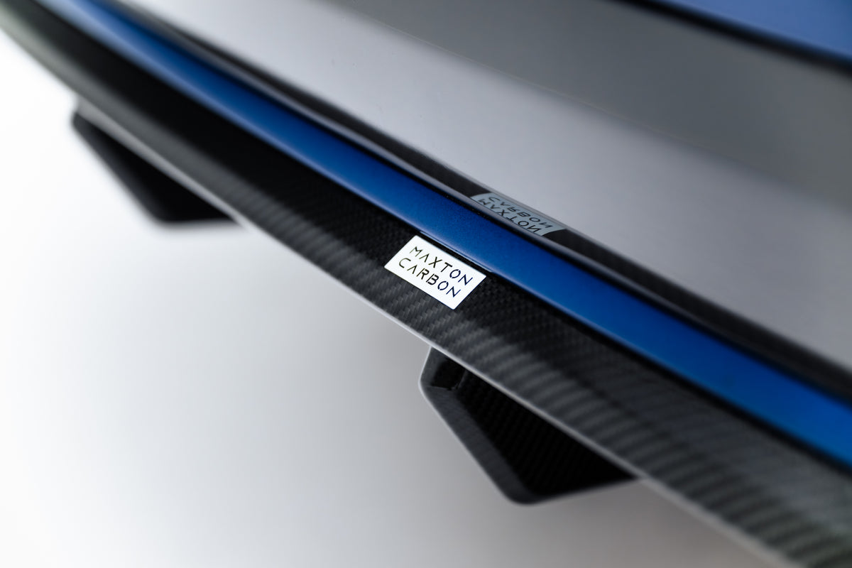 Prepreg Carbon Fiber Rear Diffuser suitable for BMW X7 M-Pack G07 / G07 Facelift (version with towbar)