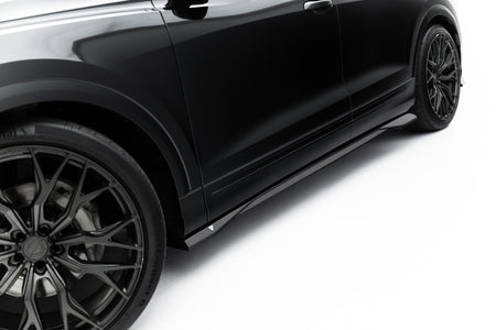 Prepreg Carbon Fiber Side Skirts suitable for Audi SQ8 / Q8 S-Line Mk1 Facelift