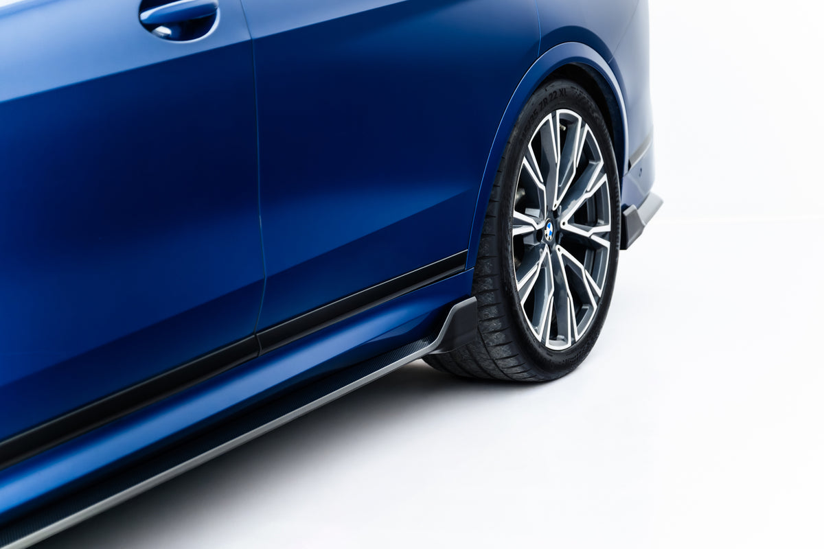 Prepreg Carbon Fiber Side Skirts suitable for BMW X7 M-Pack G07