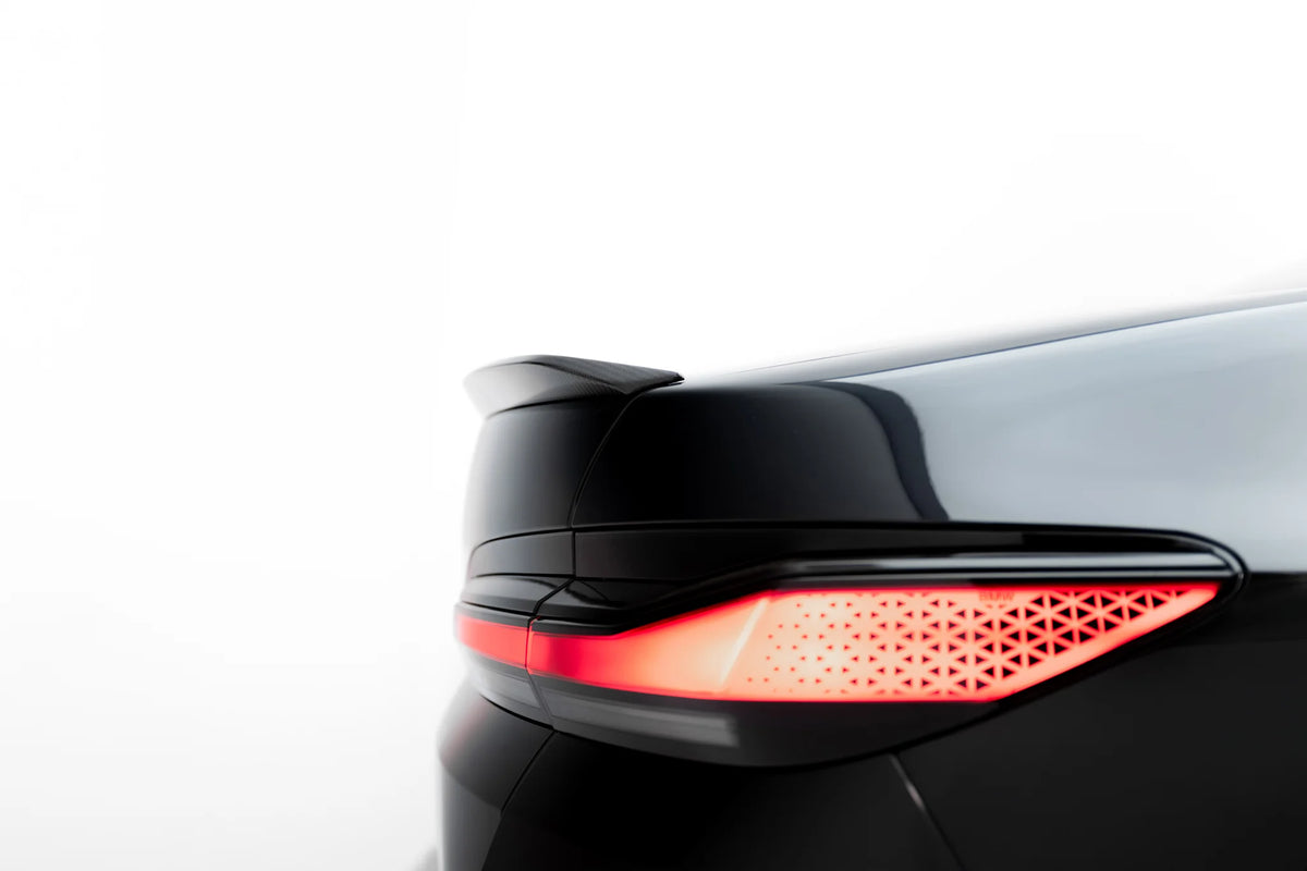 Prepreg Carbon Fiber Tailgate Spoiler (Lower) suitable for BMW 7 M-Pack / M760e / i7 M-Pack G70