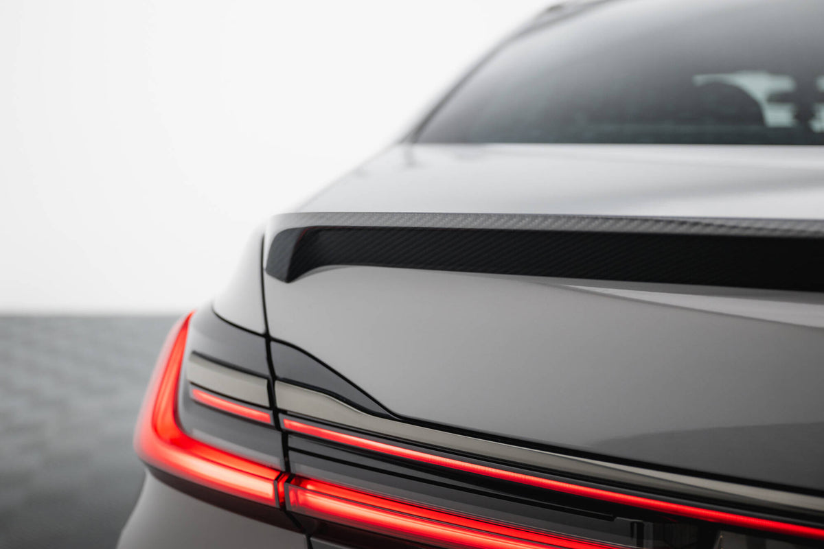 Prepreg Carbon Fiber Tailgate Spoiler suitable for BMW 7 G11 / G11 Facelift