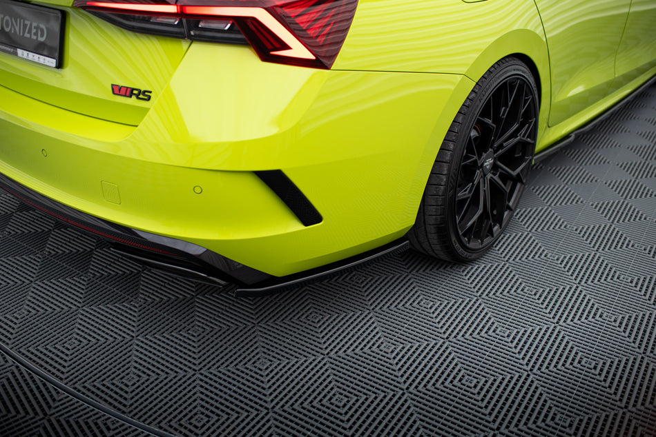 Rear Side Splitters V.1 suitable for Skoda Octavia RS Mk4