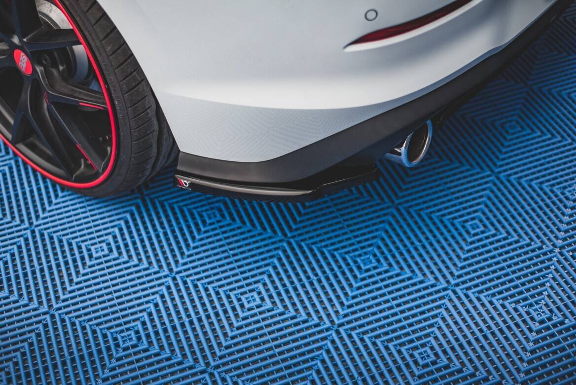 Rear Side Splitters V.1 suitable for Volkswagen Golf GTI / GTE Mk8