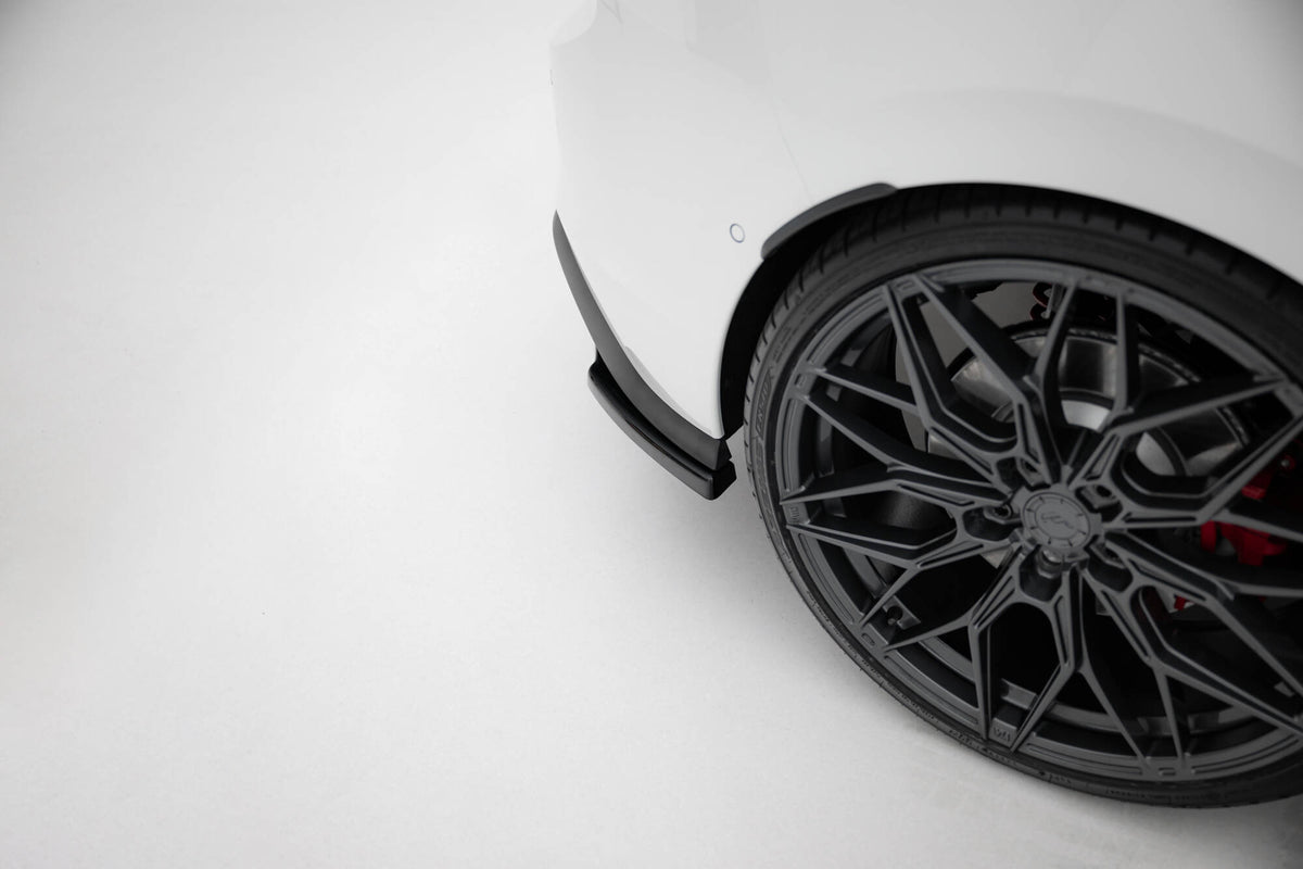 Rear Side Splitters V.1 suitable for Volkswagen Golf GTI / GTE Mk8