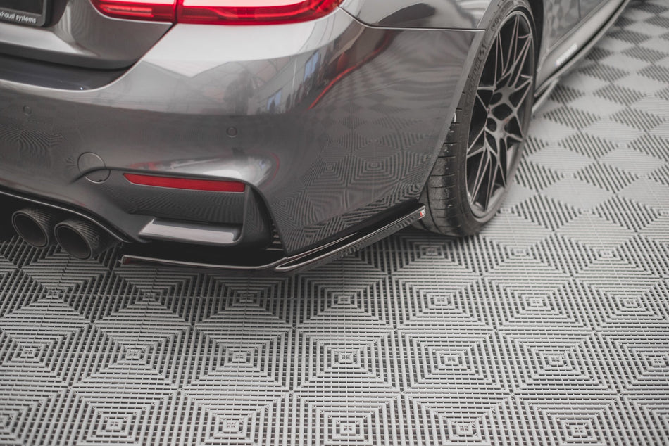 Rear Side Splitters V.2 suitable for BMW M4 F82