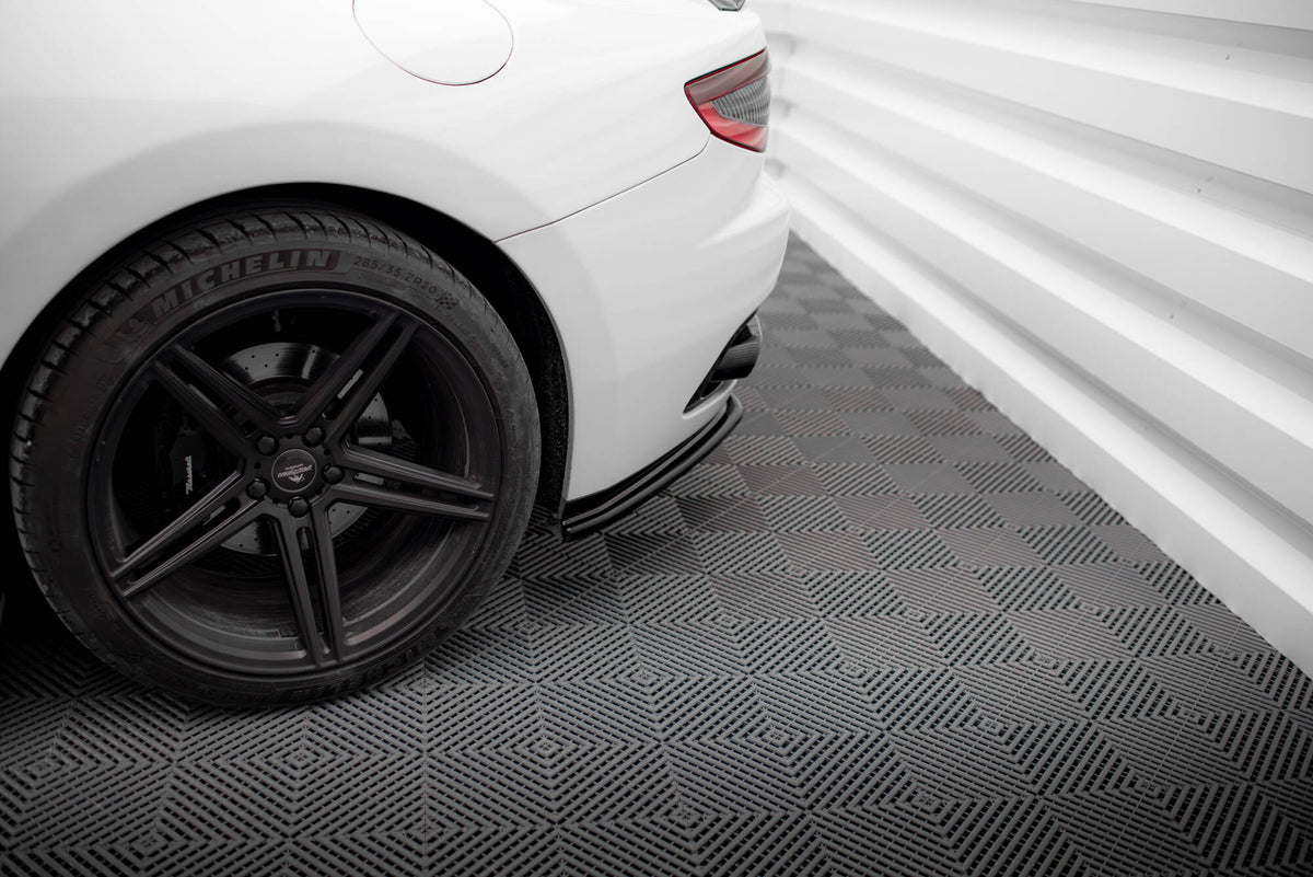 Rear Side Splitters V.2 suitable for Maserati Granturismo Mk1