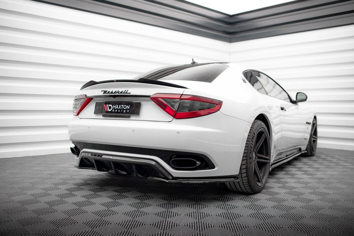 Rear Side Splitters V.2 suitable for Maserati Granturismo Mk1