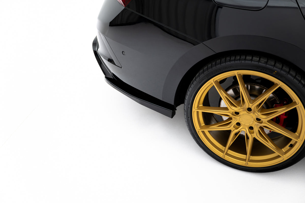 Rear Side Splitters V.4 suitable for Skoda Octavia RS Liftback / Combi Mk4 Facelift