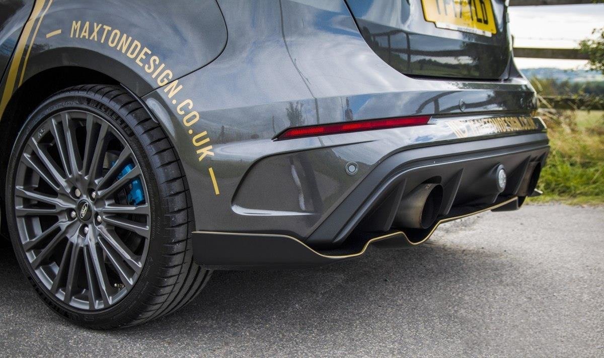 Rear Splitter Aero suitable for Ford Focus RS Mk3