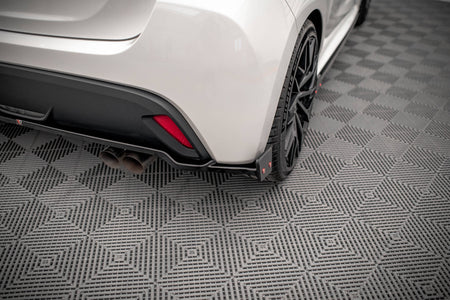 Rear Splitter V.1 + Flaps  suitable for Toyota Yaris Mk4