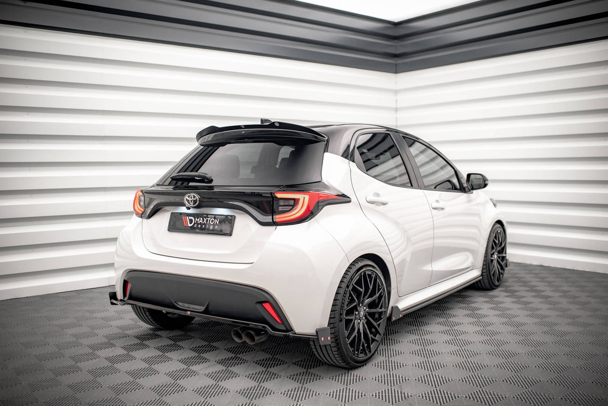 Rear Splitter V.1 + Flaps  suitable for Toyota Yaris Mk4
