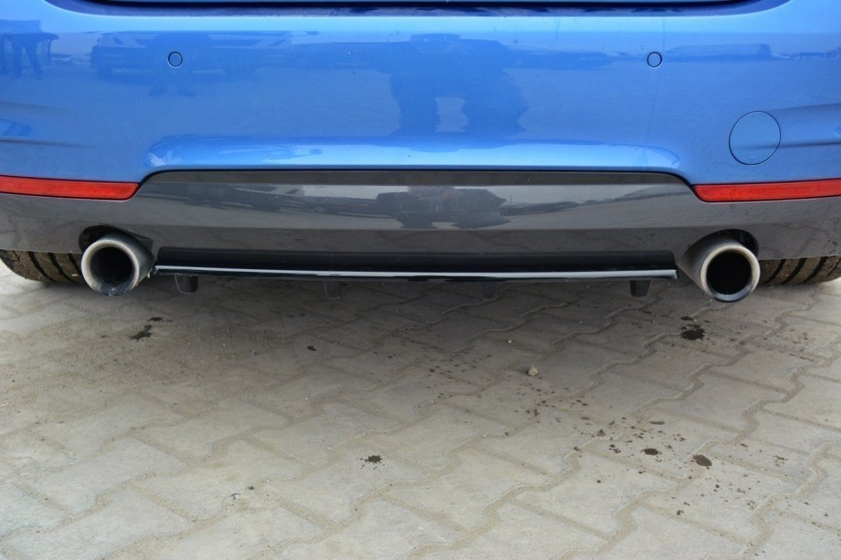Rear Splitter for suitable for BMW 4 Coupe / Gran Coupe / Cabrio M-Pack F32 / F36 / F33 (with vertical bars)