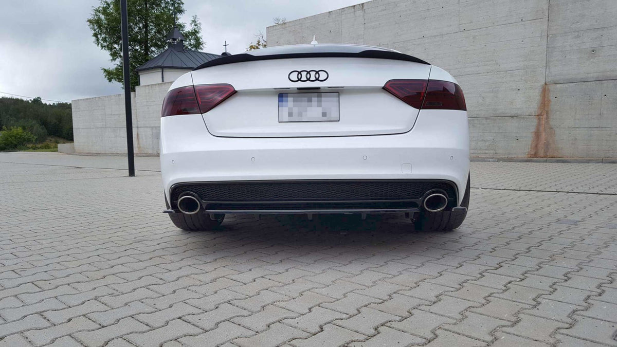 Rear Splitter suitable for Audi A5 S-Line 8T Facelift (with a vertical bar)