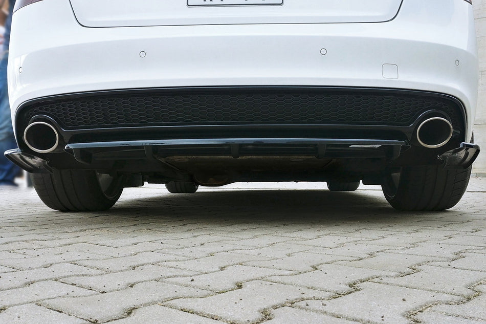 Rear Splitter suitable for Audi A5 S-Line 8T Facelift (with a vertical bar)