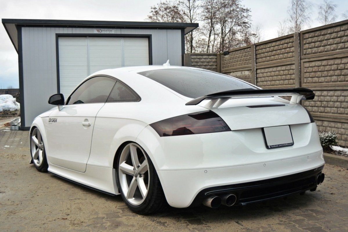 Rear Splitter suitable for Audi TT S 8J (with a vertical bar)