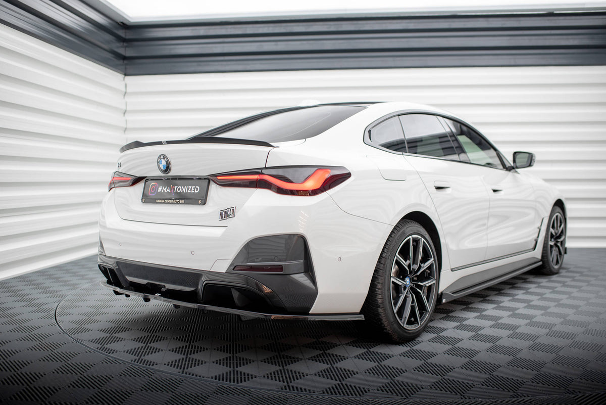 Rear Splitter (with vertical bars) V.1 suitable for BMW i4 M-Pack G26