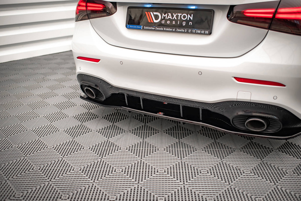 Rear Splitter (with vertical bars) V.1 suitable for Mercedes A 35 AMG Sedan V177