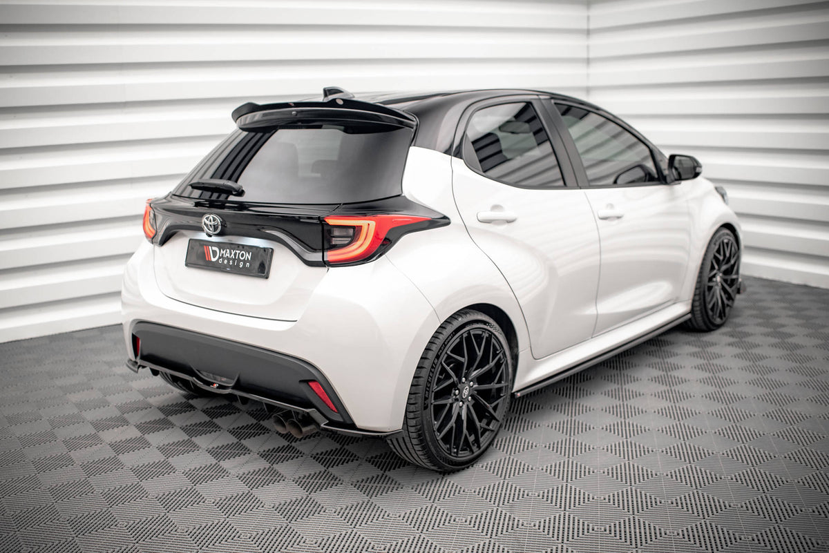 Rear Splitter (with vertical bars) V.2 suitable for Toyota Yaris Mk4