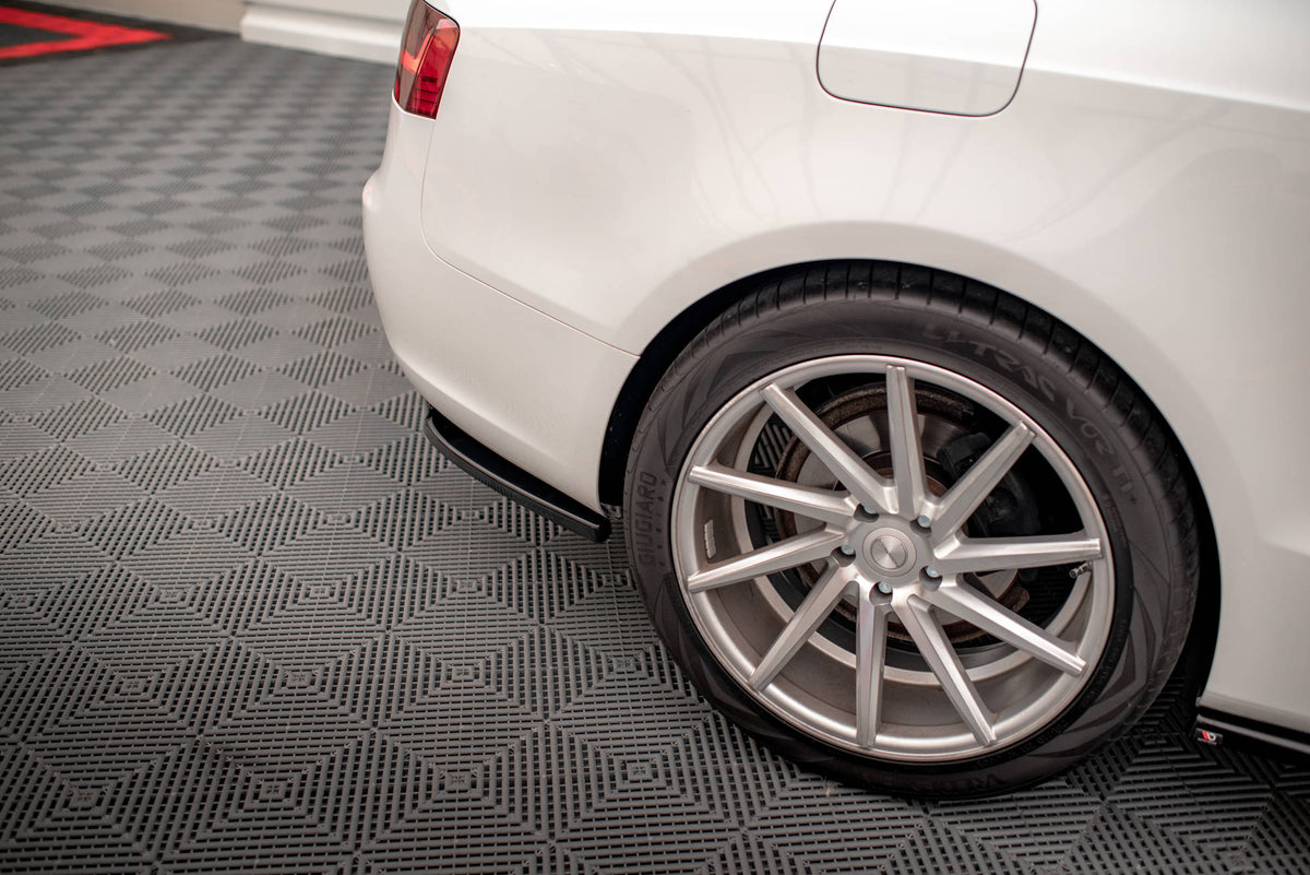 Rear Splitter (with vertical bars) suitable for Audi A5 Coupe 8T Facelift