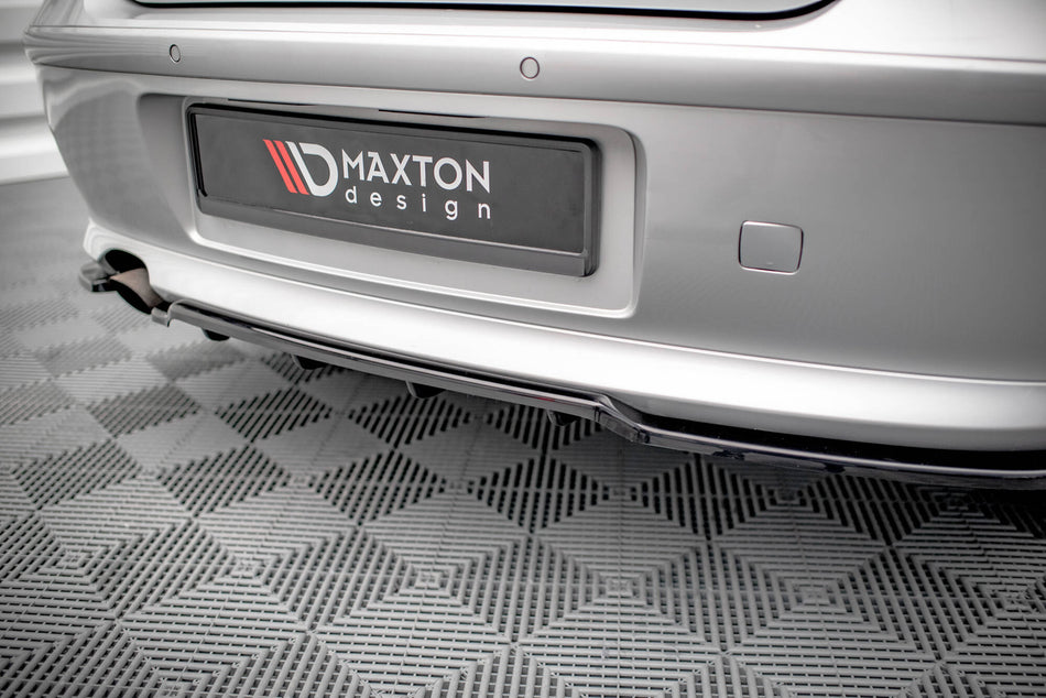 Rear Splitter (with vertical bars) suitable for BMW 1 E81 Facelift