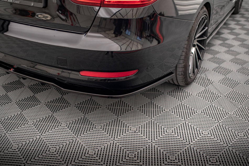 Rear Splitter (with vertical bars) suitable for BMW 3 GT F34