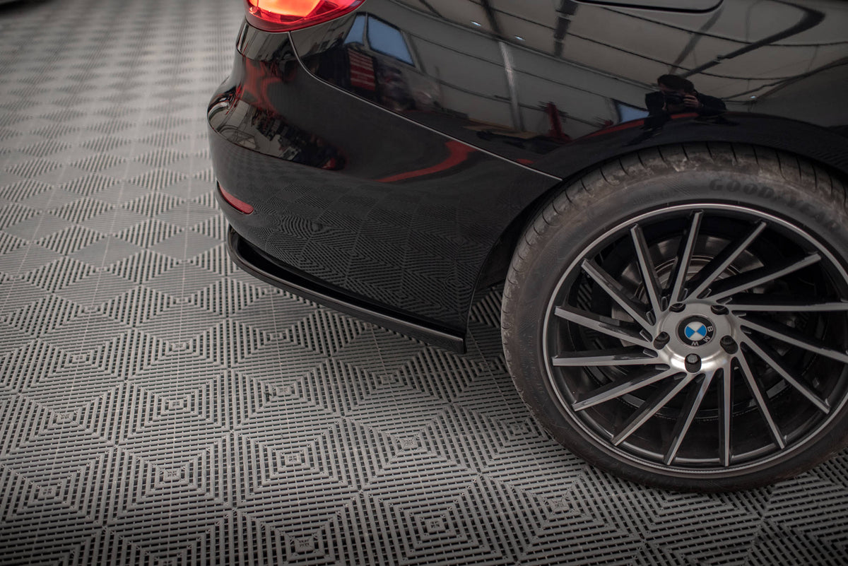 Rear Splitter (with vertical bars) suitable for BMW 3 GT F34