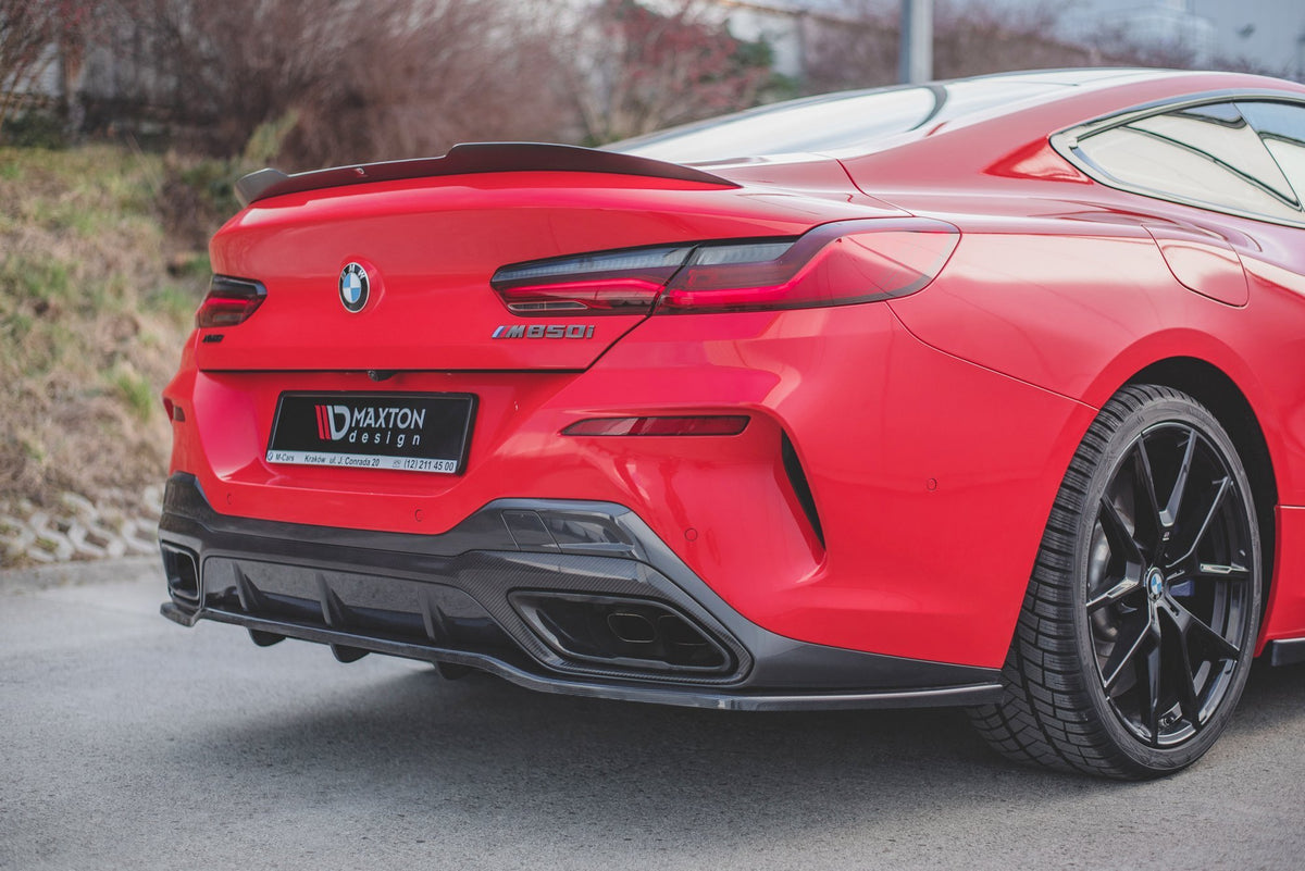 Rear Splitter (with vertical bars) suitable for BMW 8 Coupe M-Pack G15